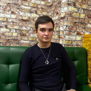 Раиль, 26, Нижневартовск