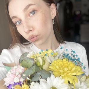 Настя, 24, Омск
