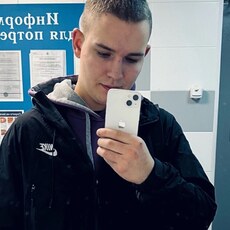 Матвей, 21, Череповец
