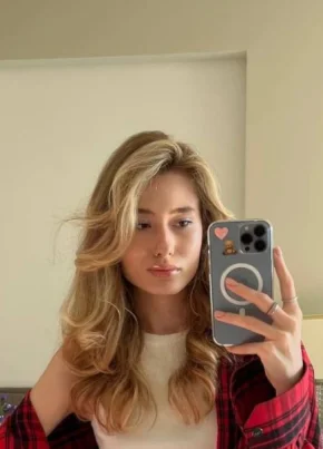Алена, 27, Видное