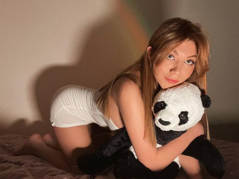 Тася, 19, Сургут