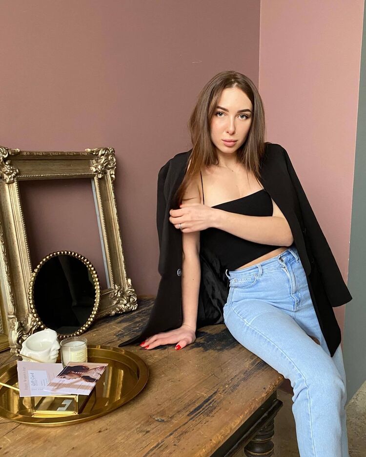 Виктория, 27, Томск