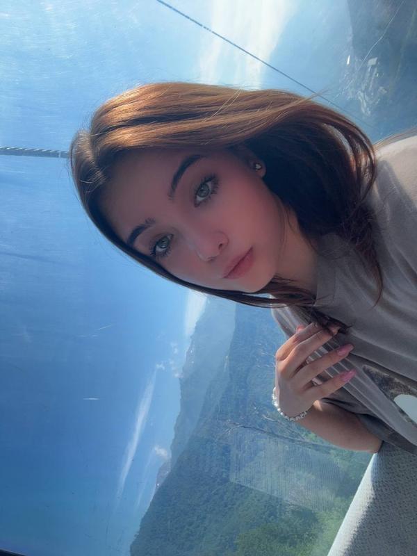 Алена, 26, Якутск