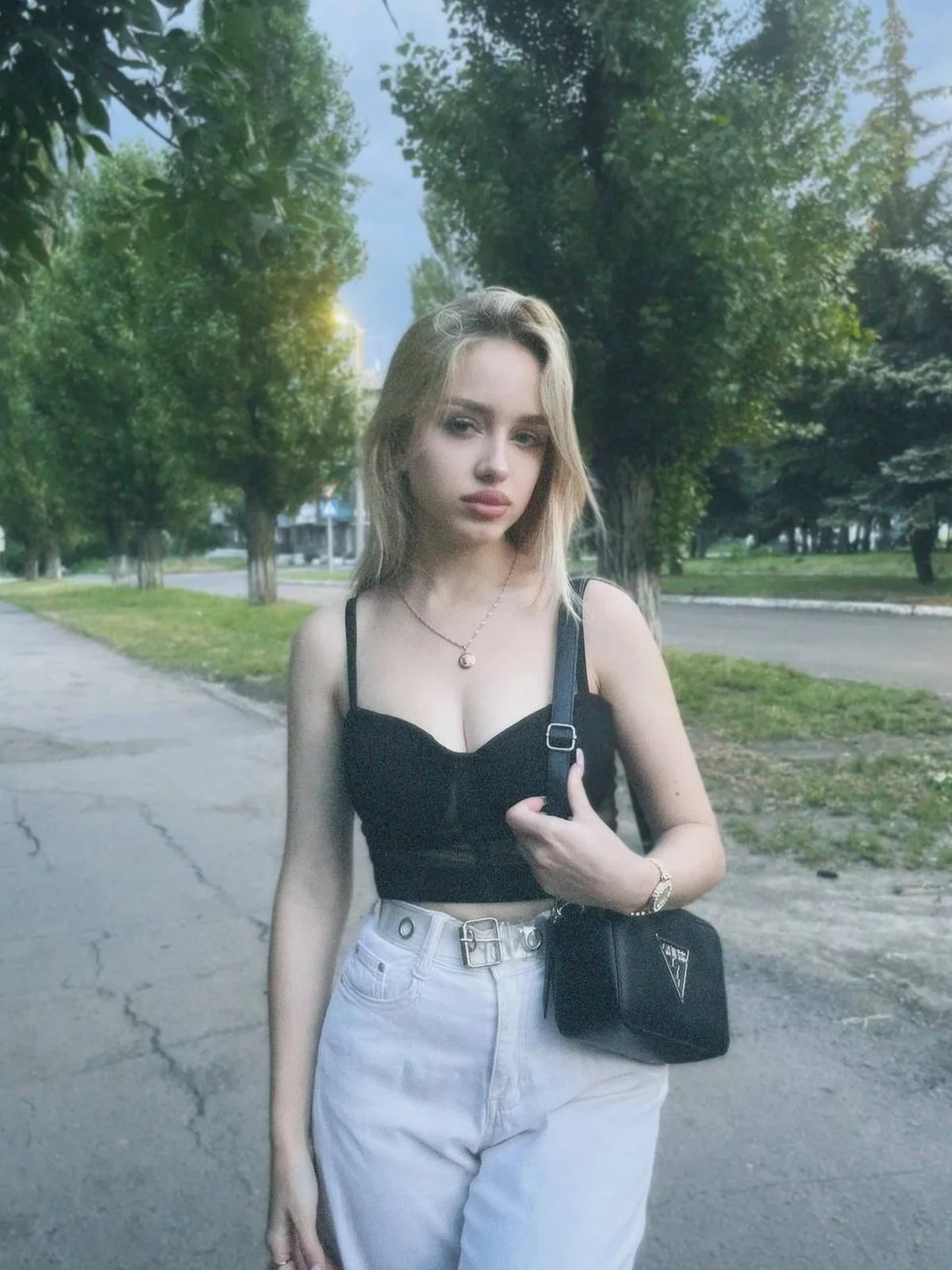 Алина, 20, Смоленск