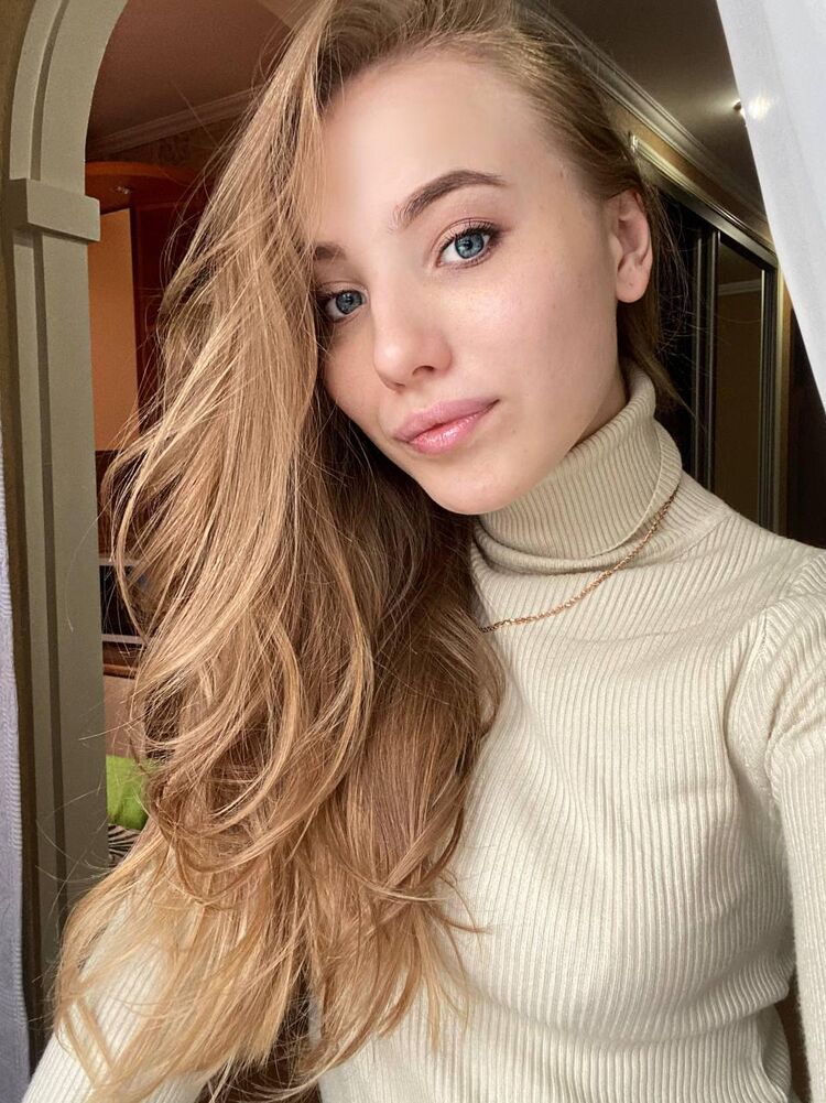 Инесса, 23, Санкт-Петербург