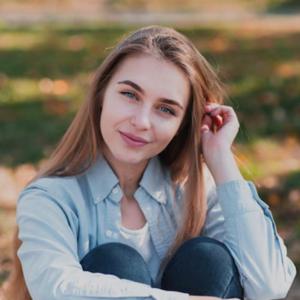 Елена, 24, Курск