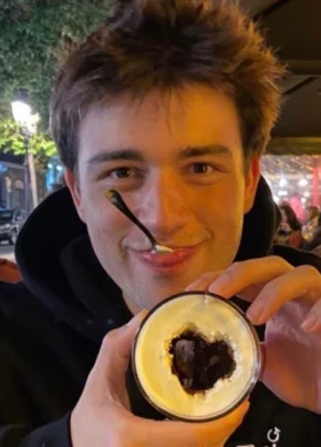 Малик, 20, Грозный