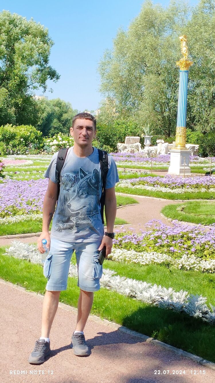 Денис, 26, Санкт-Петербург