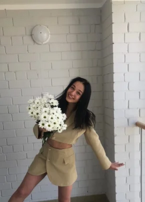 Арина, 28, Вологда