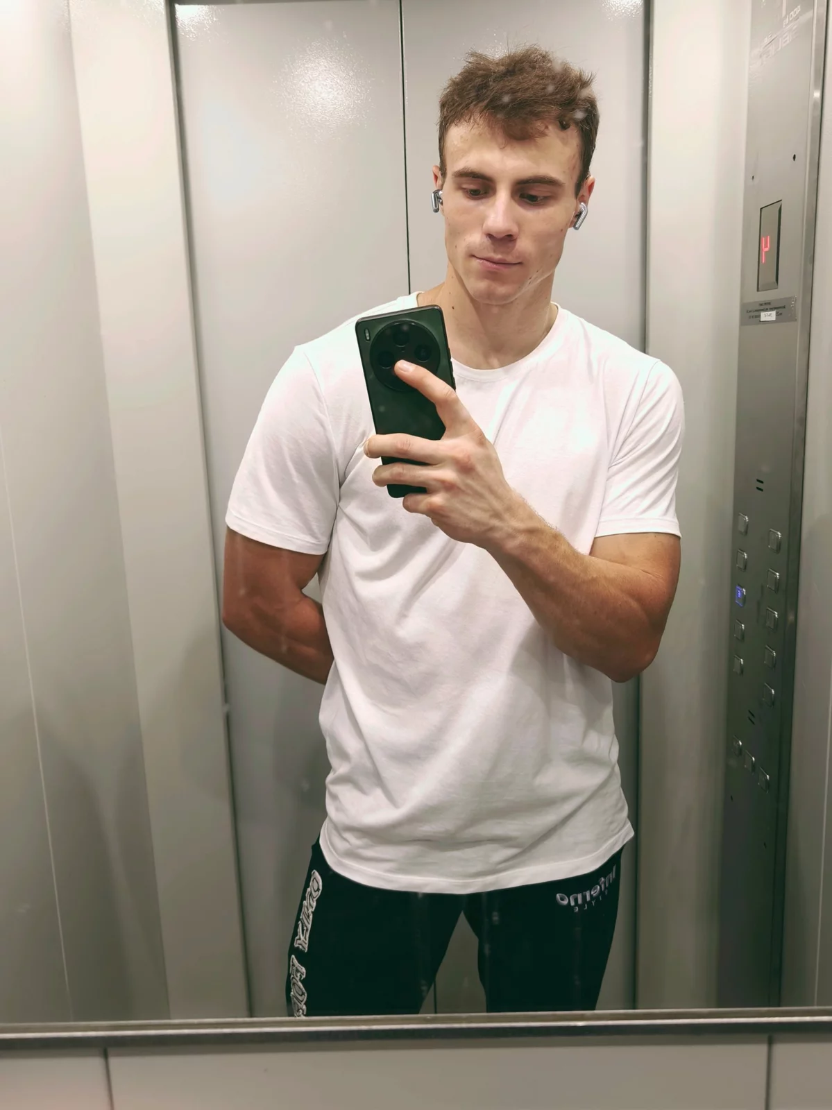 Павел, 22, Красноярск