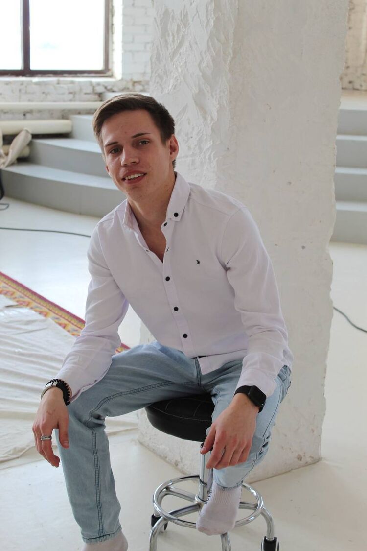 Евгений, 19, Казань