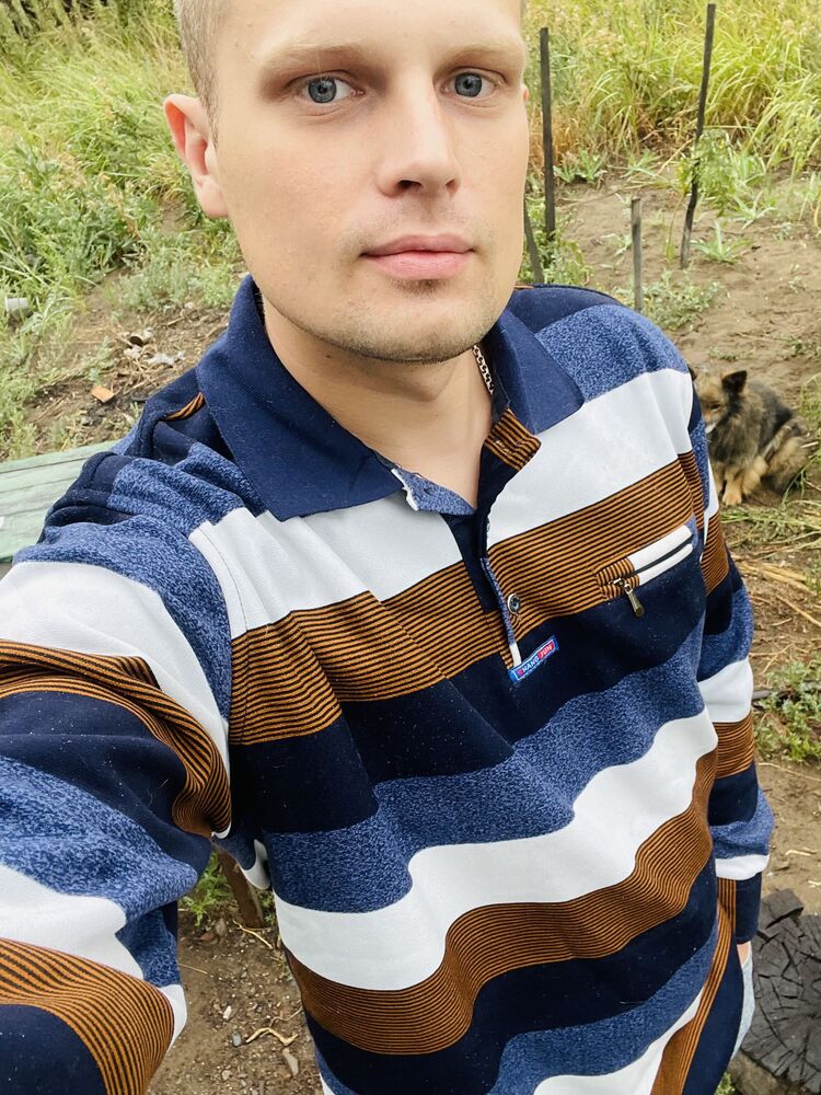 Владимир, 27, Кызыл