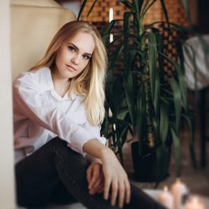 Екатерина, 27, Липецк