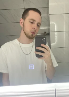 Даниил, 22, Барнаул